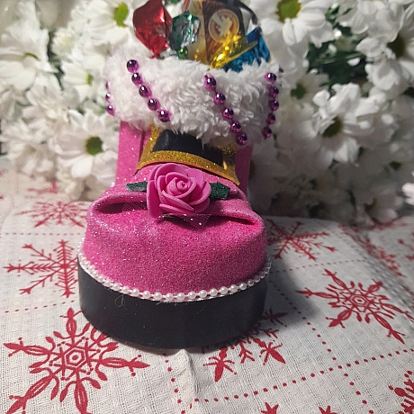 Усім привіт, моя мама робить ось такі чобітки власними руками. Можливо хтось із вас хоче порадувати своїх діток перед святами. В... - Костефка Крістіна on we.ua