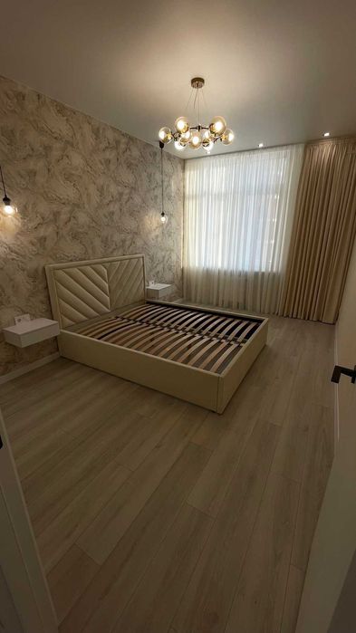 Продаж квартири в Одесі в Київському районі на просп. Небесної Сотні за $64 000