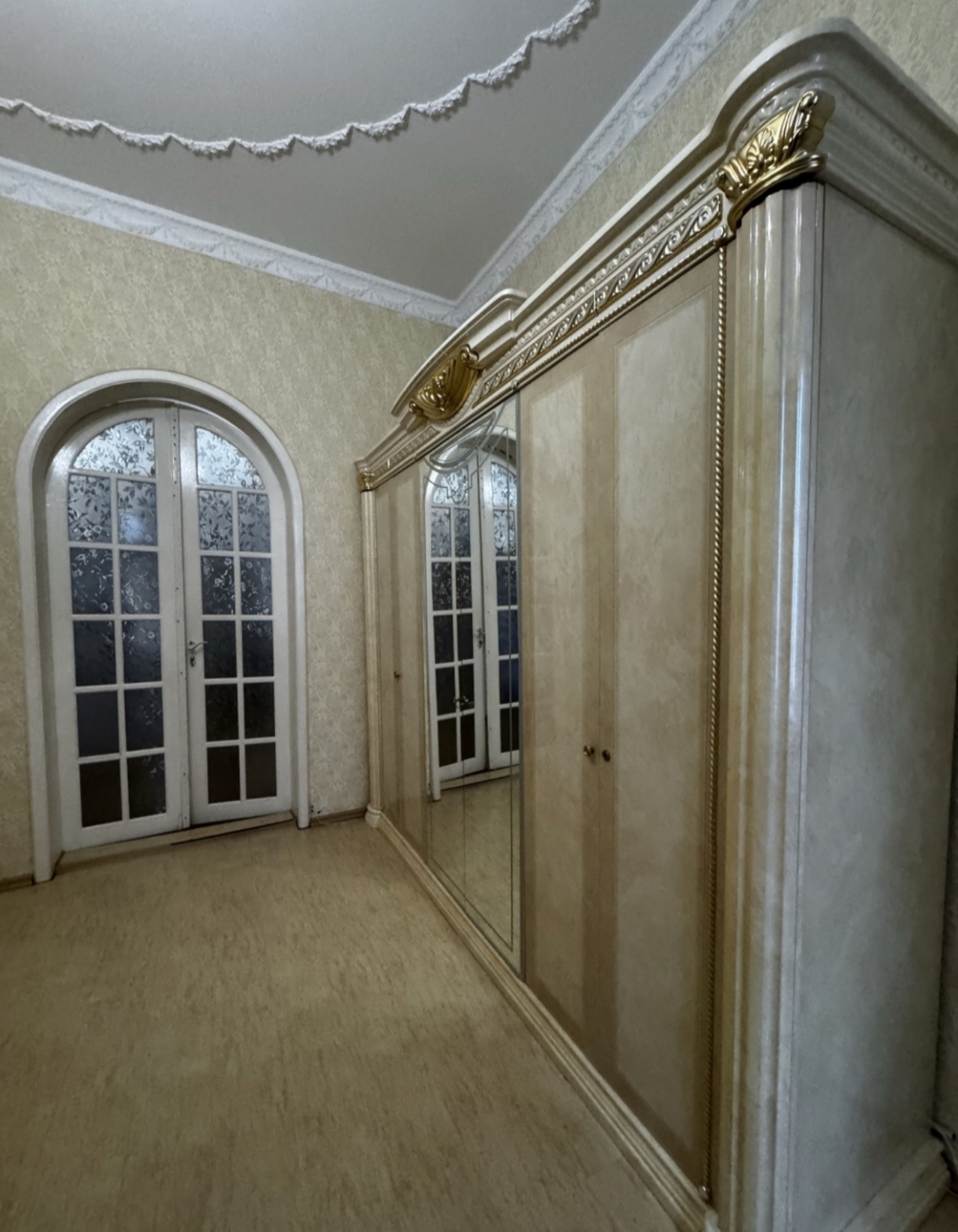 Продаж квартири в Одесі в Київському районі на просп. Небесної Сотні за $64 000