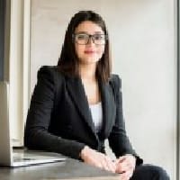 Grace Bradford на we.ua