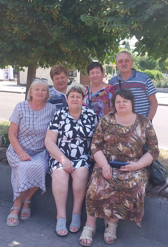 3.08.2024р.На невидимих крилах роки улітаютьІ з ними назавжди наша молодість йде.Але є ще в нас сили, які нас тримають.Досі... - Леонід Биков на we.ua