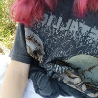 Загублена у просторі на we.ua