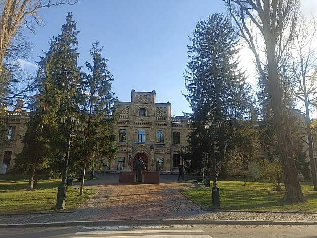 Парк КПІ - Оксанка Ісаєва на we.ua
