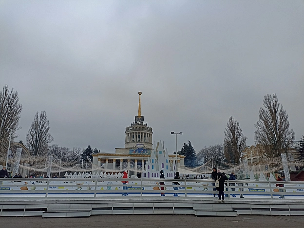 Різдвяна тепла атмосфера на ВДНГ - Оксанка Ісаєва на we.ua