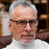 Юлій Калоєв на we.ua