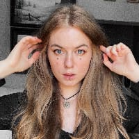 Ілюстраторка, людина на we.ua