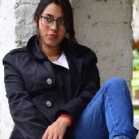 Isha Malhotra на we.ua